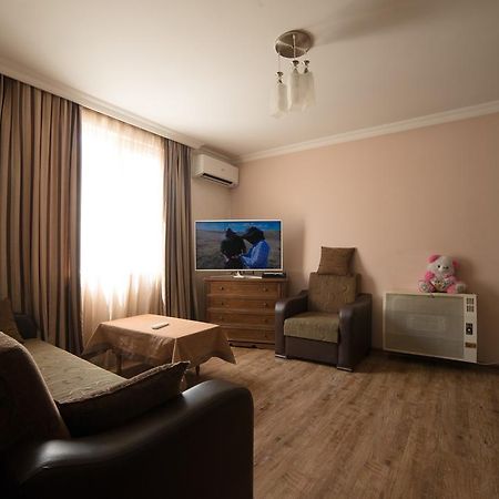 Angisa Apartment Батуми Экстерьер фото